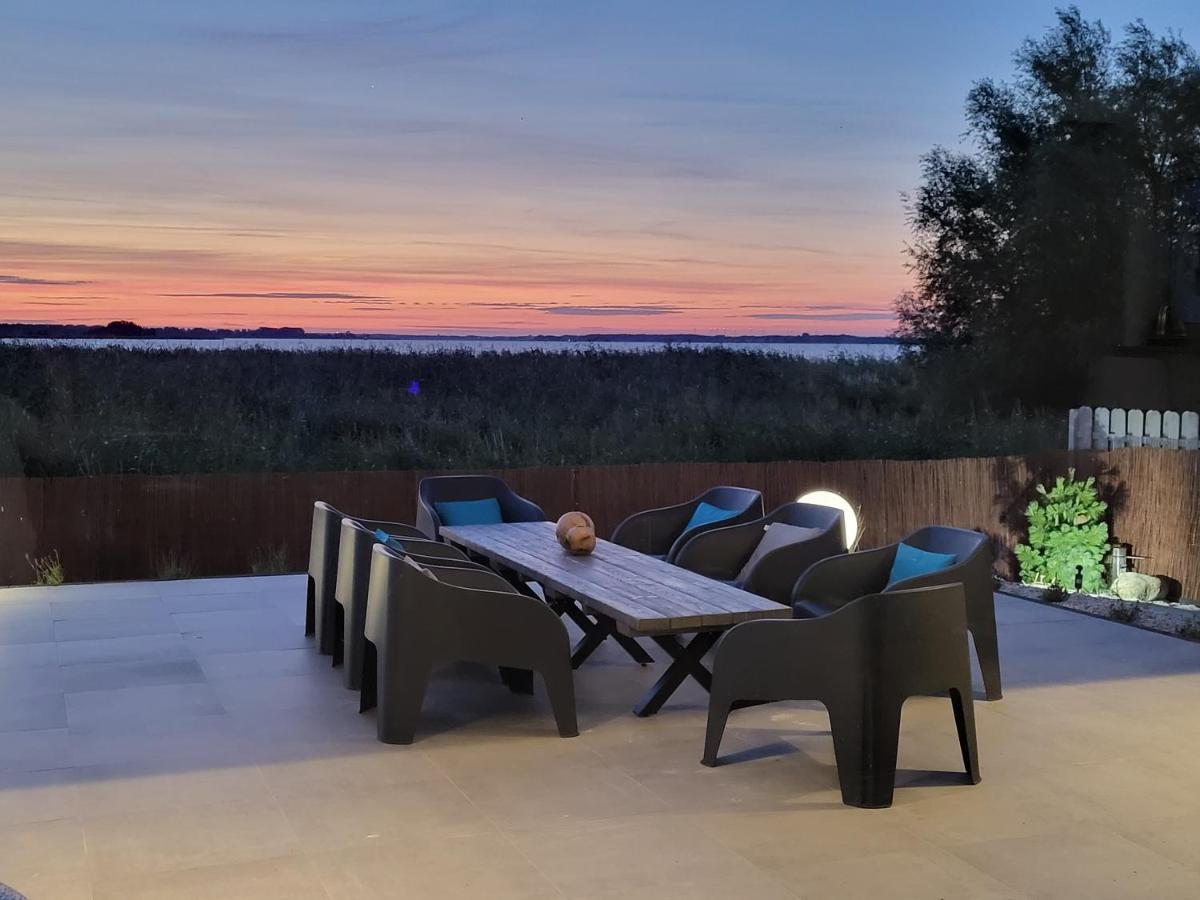 Robson Beach I Sauna, Jacuzzi Miedzywodzie Exterior photo